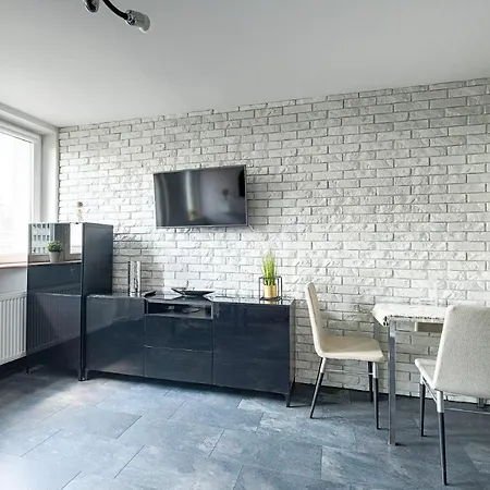 10th Floor Studio Center Apartment